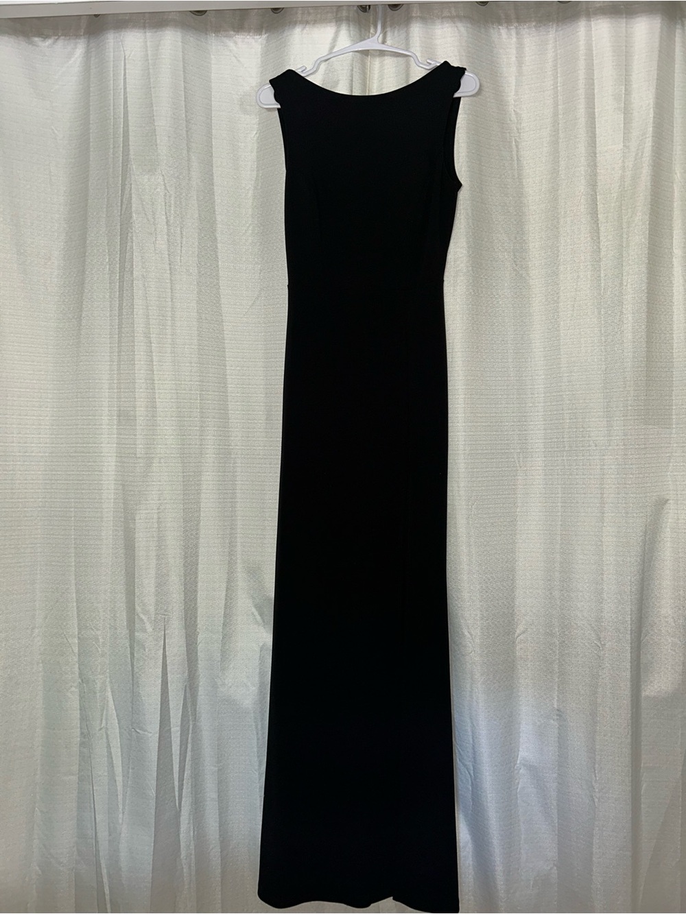 Windsor Black Sleek Sleeveless Maxi Dress
